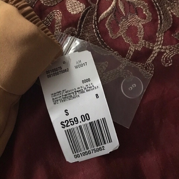 NWT Forever21 Mustard Shorts - Picture 3 of 3